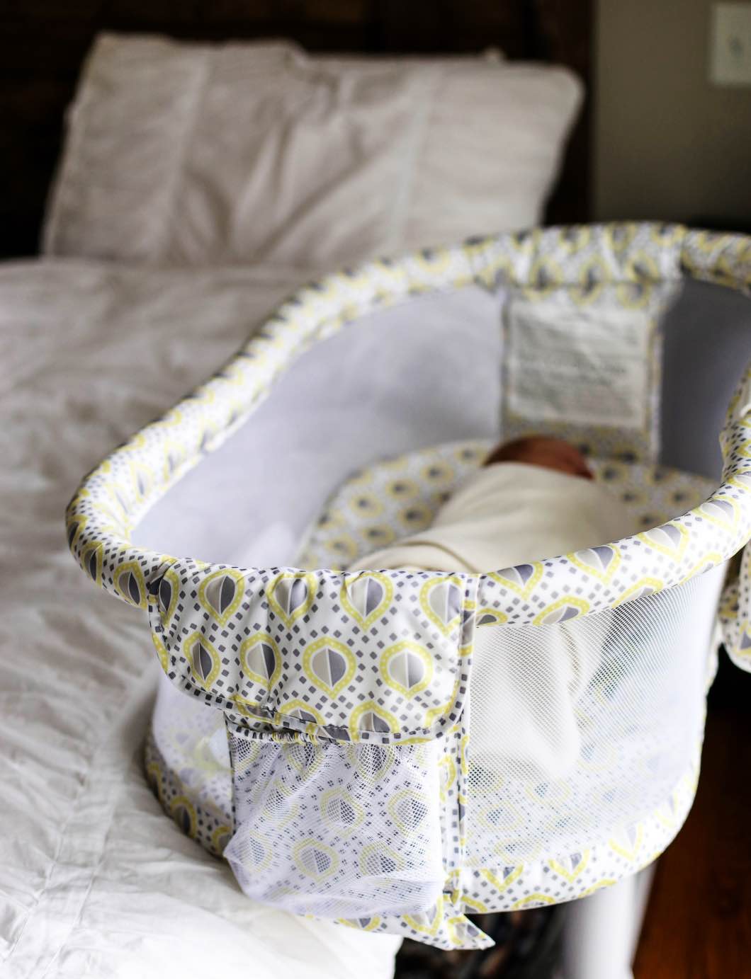 halo luxe bassinet